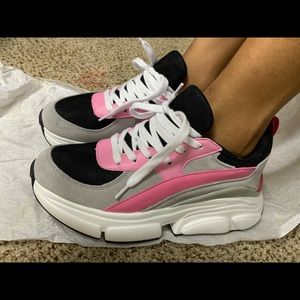 Chunky sole sneakers